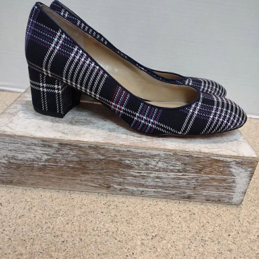 👍 Ann Taylor Fabric Plaid Heels Size 7.5 Low heel. A7